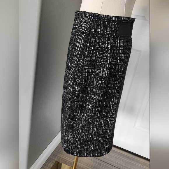 Willi Smith Black and white Skirt Suit - Size Small - Picture 10 of 12